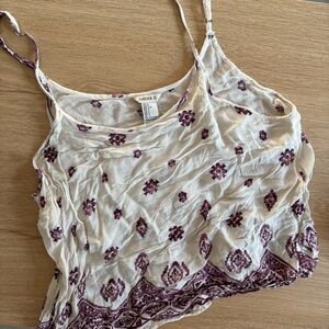 Forever 21 | Size L | Maroon Paisley Crop Top